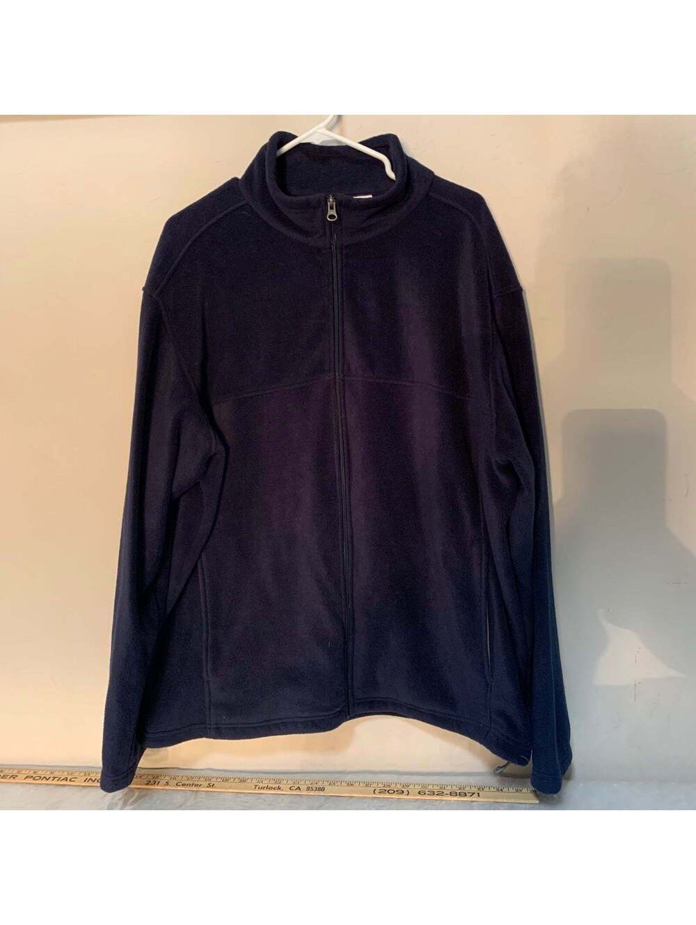 Bass Pro Shops Mens Long Sleeve Zip Up Sweater XL Blue 100% Polyester. In prett